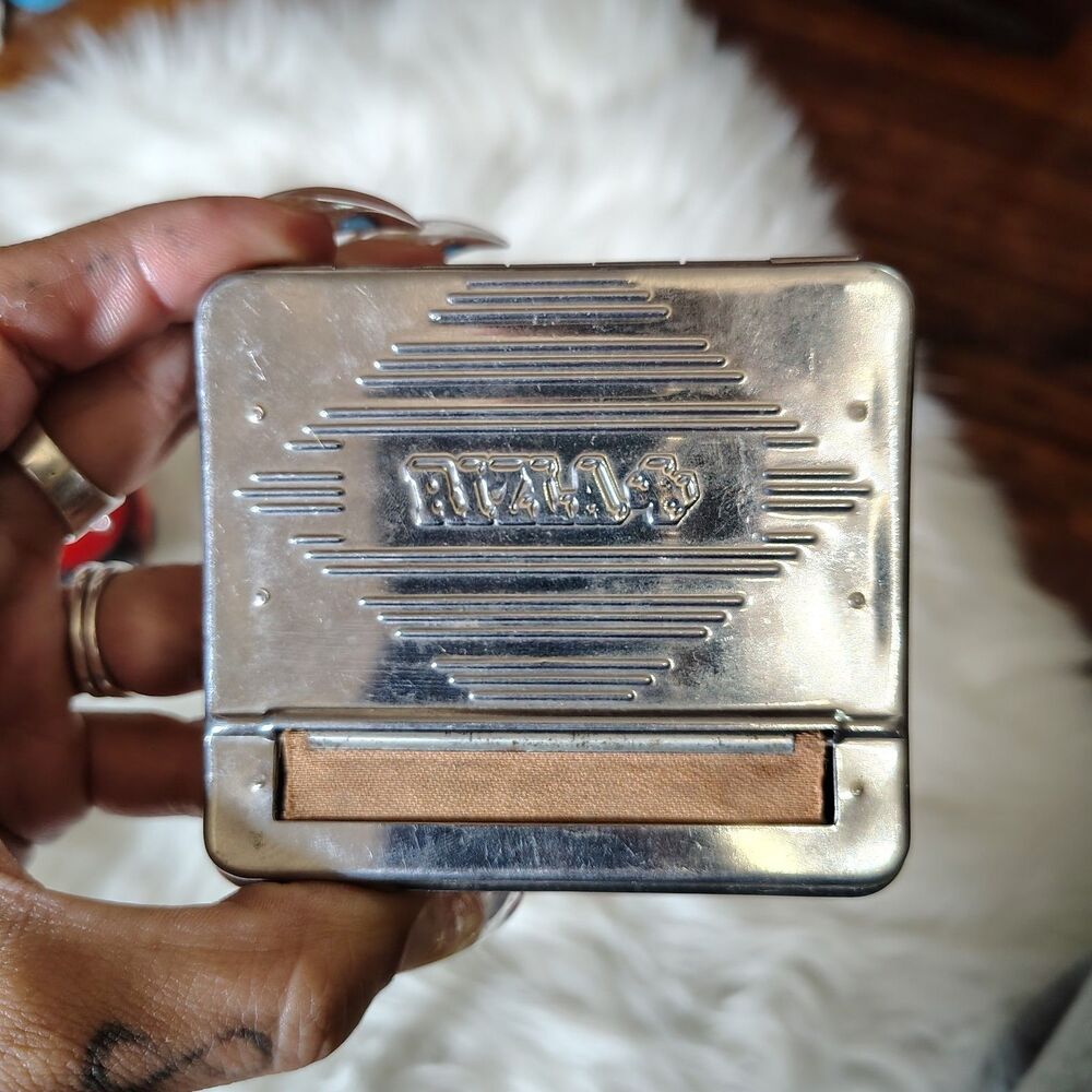 Rizla Metal Vintage Tobacco Cigarette Rolling Machine Roller Manual Hand Tool